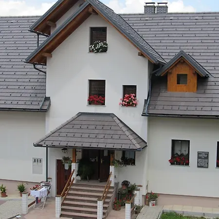 Çiftlik konaklama Tourist Farm Ljubica Poljane nad Škofjo Loko