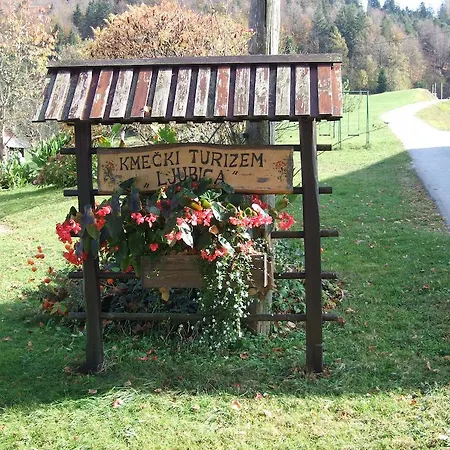 Feriegård Tourist Farm Ljubica